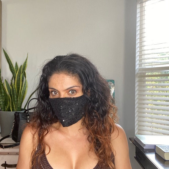 Accessories - Black Sequin Mask
